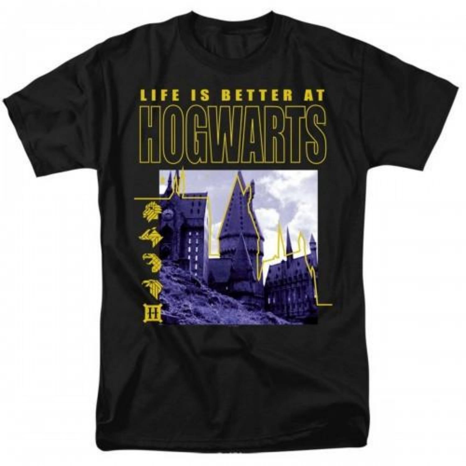 HARRY POTTER Unisex Adult Life Is Better At Hogwarts Mono T-Shirt S