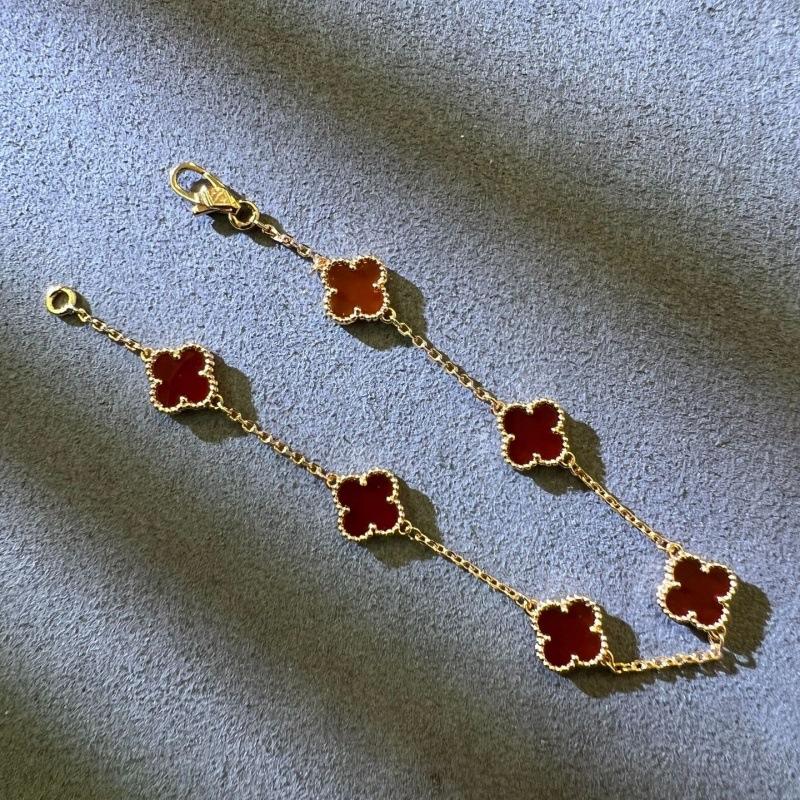 Boutique Vierblättriges Kleeblatt Mini 9mm Sechs Blumen Armband 18k Ins Mode Herren- und Damenarmbänder