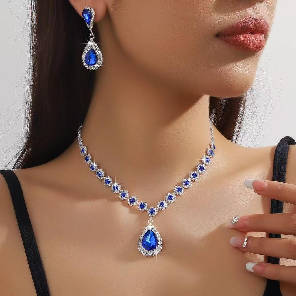 Elegant Cross-continental Bridal Rhinestone Necklace & Earring Set
