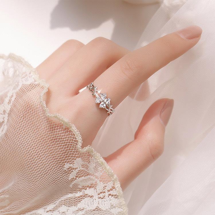 Four-leaf Clover Ring Women's Korean Version Niche Temperament High-end Jewelry Personality Versatile Opening Adjustable New Ring