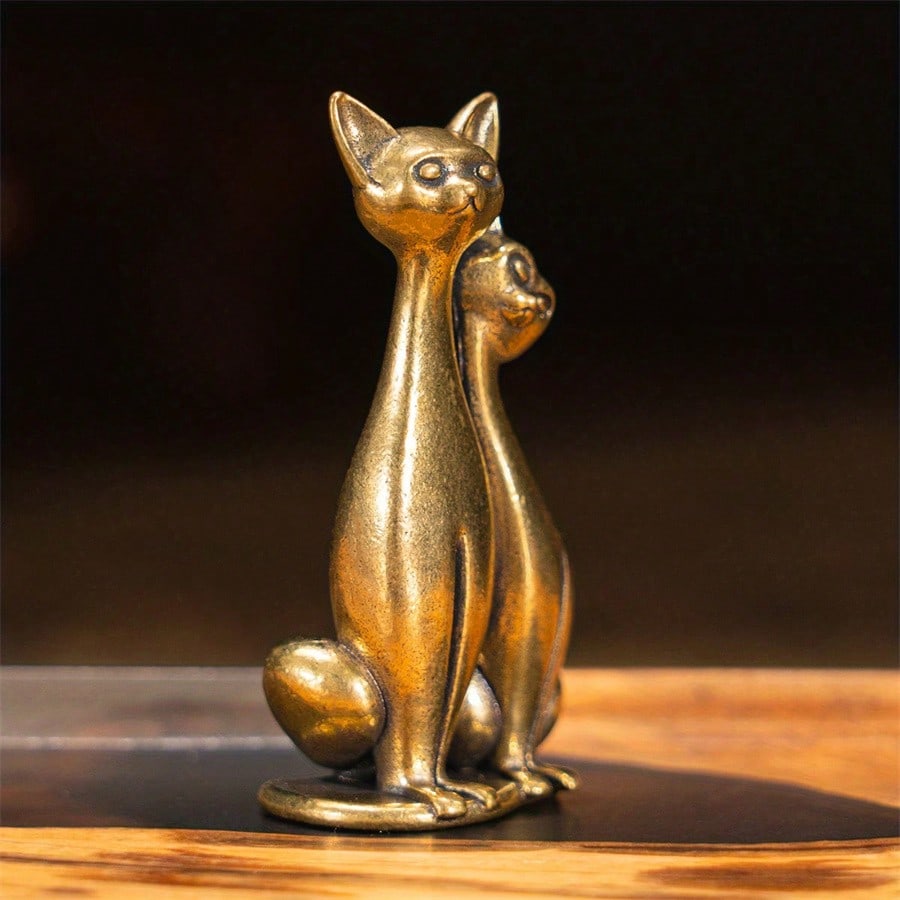 1pc Couple Cat Ornament Vintage Brass Sculpture Art Piece Intertwined Loving Cats Ideal Artwork For Home Office Or Cafe Perfect For Shelf Living Room