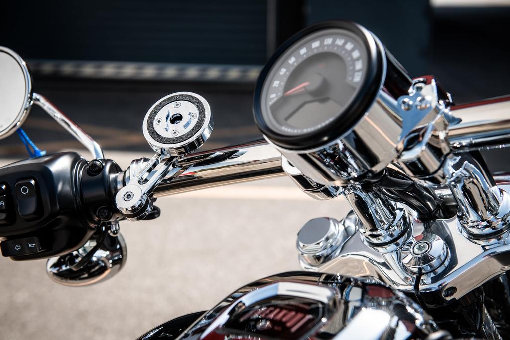 SP CONNECT Anti-Vibration Module, Chrome Plated Finish, SPC+ | Motorcycle Smartphone Holder | Vibration Reduction | 52830
