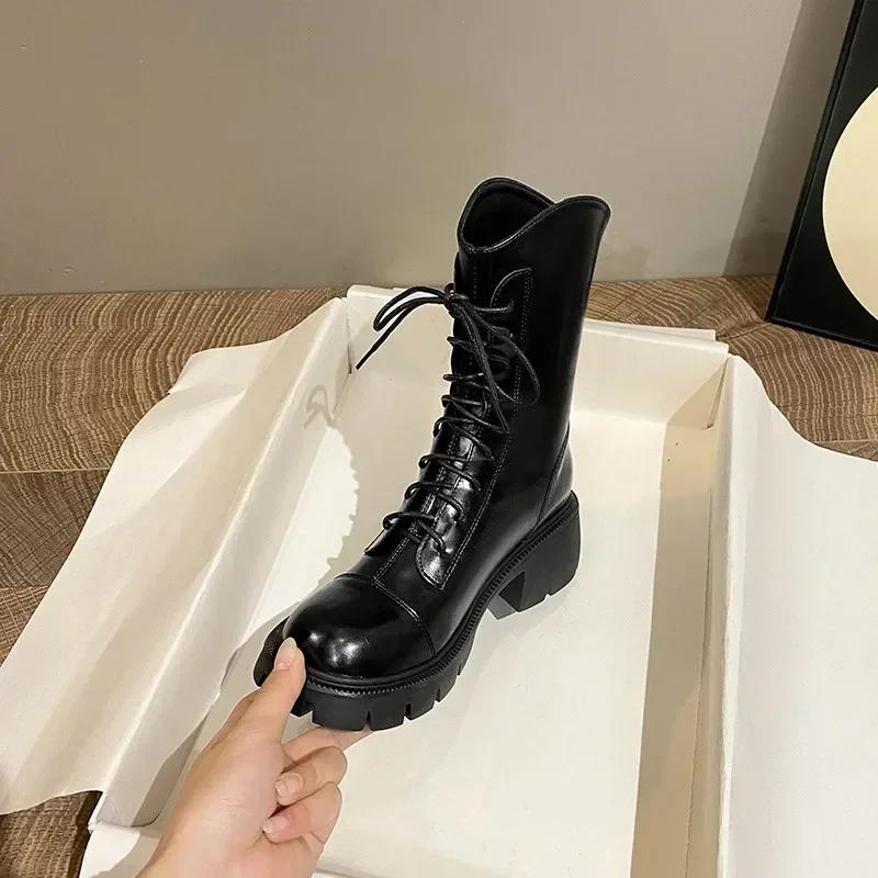 Autumn New Style Women's Boots Lace Up Mid Follow Round Head Fang Hei Rubber Wear-resistant Sole Platform Shoes Outdoor Leisure