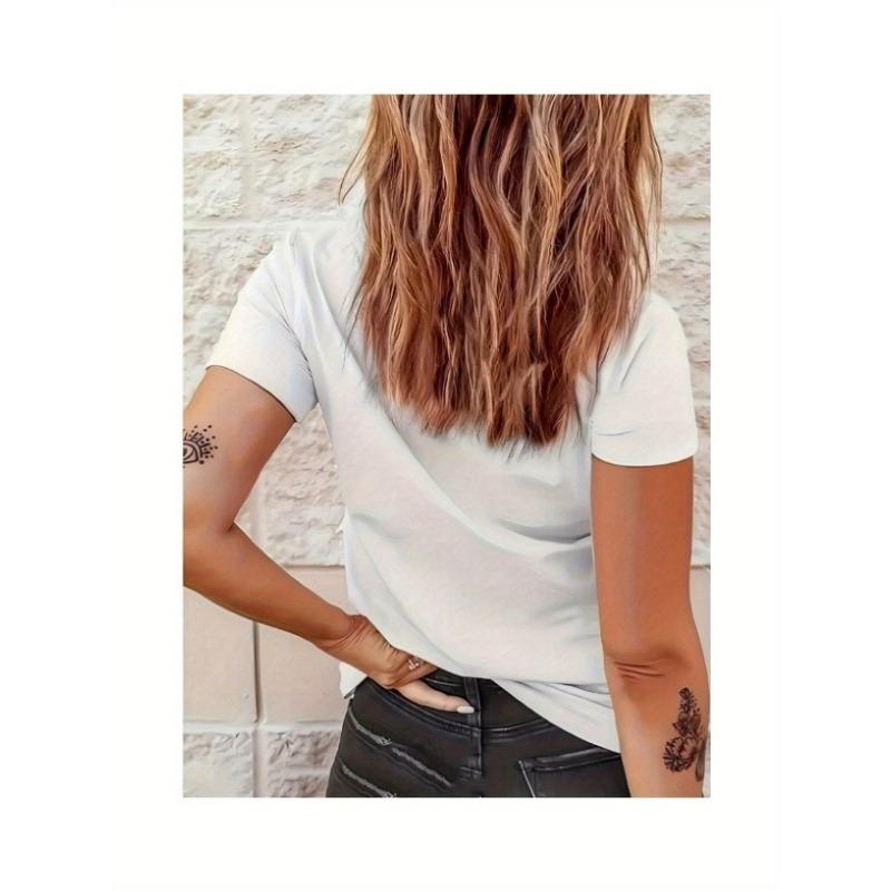 European sizesAnd Halo, On a Round-Neck T-Shirt. Perfect for Casual Wear In Spring And Summer, Designed for Women