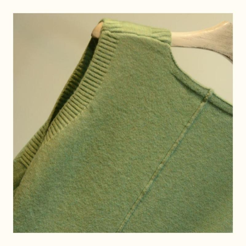 Embroidered Cartoon Elephant Women Knit Vest Retro Style Knitted Pullover Loose Casual Solid Color Thin Sweater Harajuku Style Knit Base Shirt Autumn