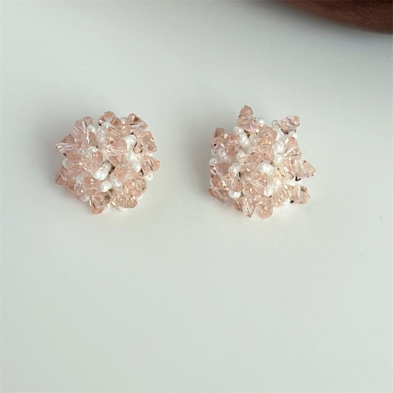 Blue beaded stud earrings heavy industry hand-woven hydrangea earrings white holiday wind ear clips mosquito coil disc s
