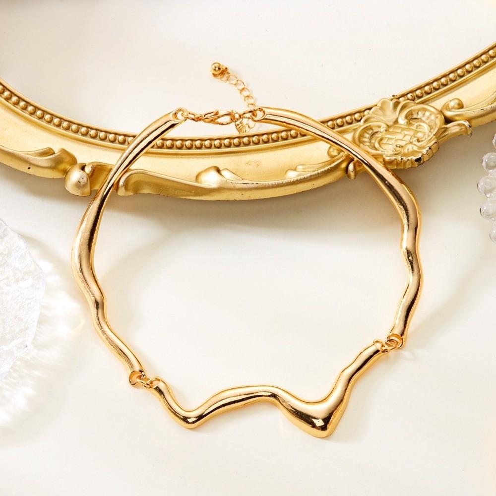 Metal Twist Neck Necklace Geometry Party Collar Fashion Choker Necklace  For Women