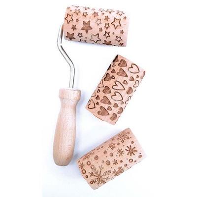 3 mini role cu imprimeuri de steluțe, inimioare și fulgi de zăpadă