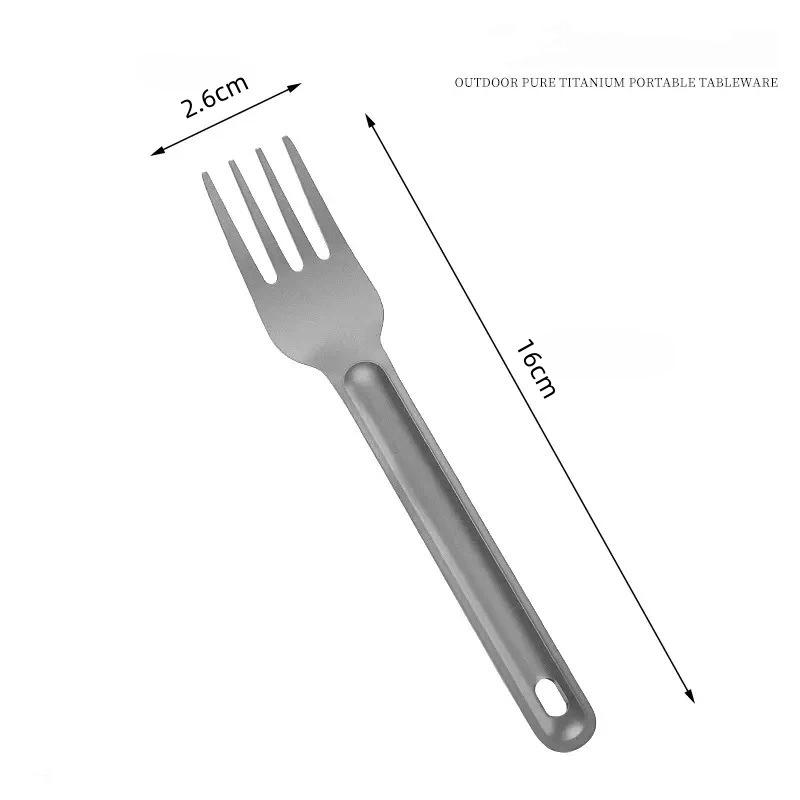 

1/4Pcs Portable Camping Titanium Metal Long Handle Anti Scalding Anti-Slip Spoon Fork Light Weight Tableware 02