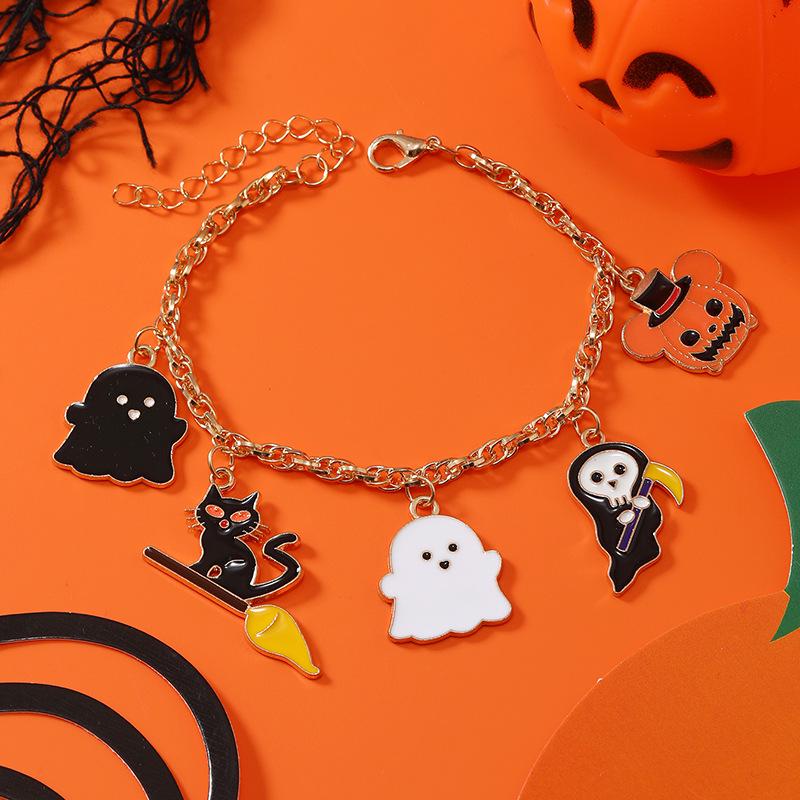 Halloween Bracelet with Pumpkin, Spider, Bat, Ghost, Skull, and Haunted House Charm Decorations белый
