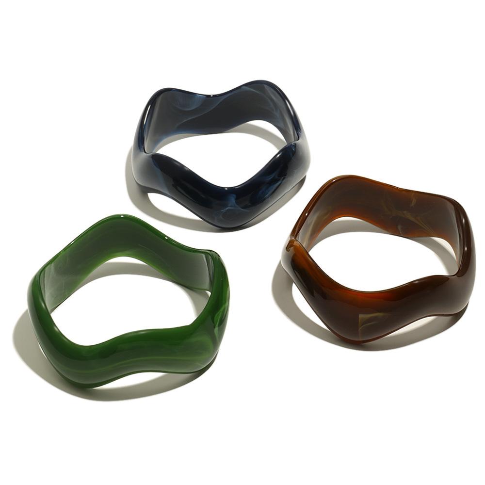 Exaggerated Acrylic Wavy Geometric Chunky Bracelet for Women Vintage Blue Brown Green Resin Wrist Bangles Charm Jewelry Gifts