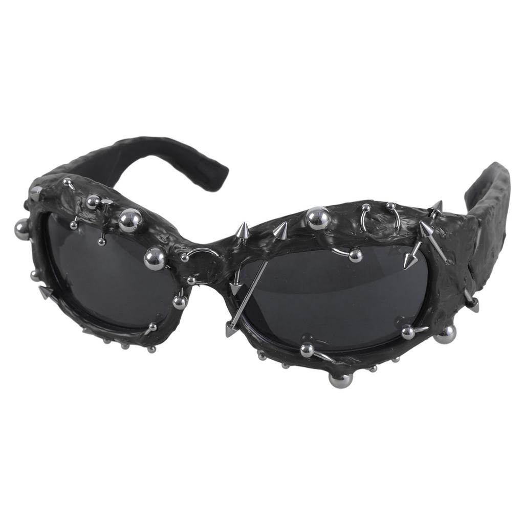Stylish Rivet Studded Frame Sunglasses with Spikes Punk All Matching Cool Sun Glasses Popular PC Eyeglasses for Party