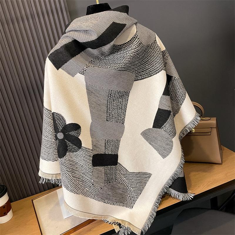 Large square scarf shawl for women, thickened warm scarf in autumn and winter, black and white double-sided can be worn, imitation cashmere shawl