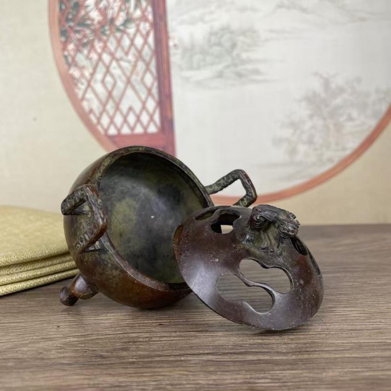 Style Double-Eared Three-Legged Incense Burner Ornament Antique Collection Alloy Beast Lid Furnace Home Buddha Hall Deco