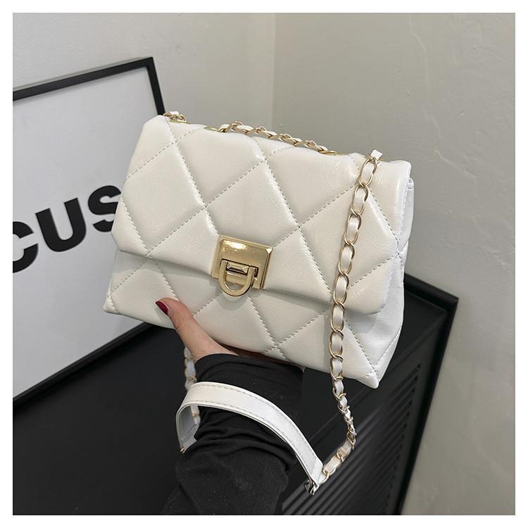 Elegant Casual Single Shoulder Small Square Bag 2024 New Simple Chain This Year Popular Solid Color Small Bag Female