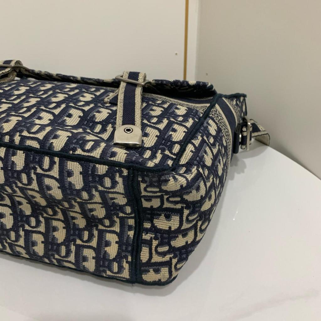 [Używana] Camp Classic Haftowany Monogramem Vintage Płócienny Torba na Ramię w Stylu College - Doskonały #10G55ZF
