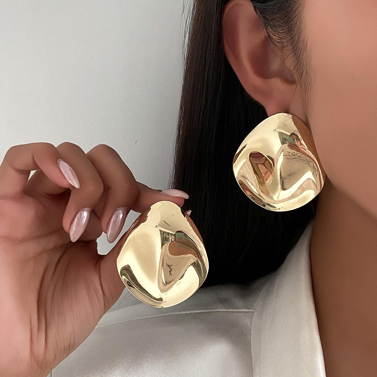 

Ingemark Vintage Irregular Geometry Stud Earrings Women Creative Gold Color Metal Piercing Aesthetics Earring New Year Jewelry