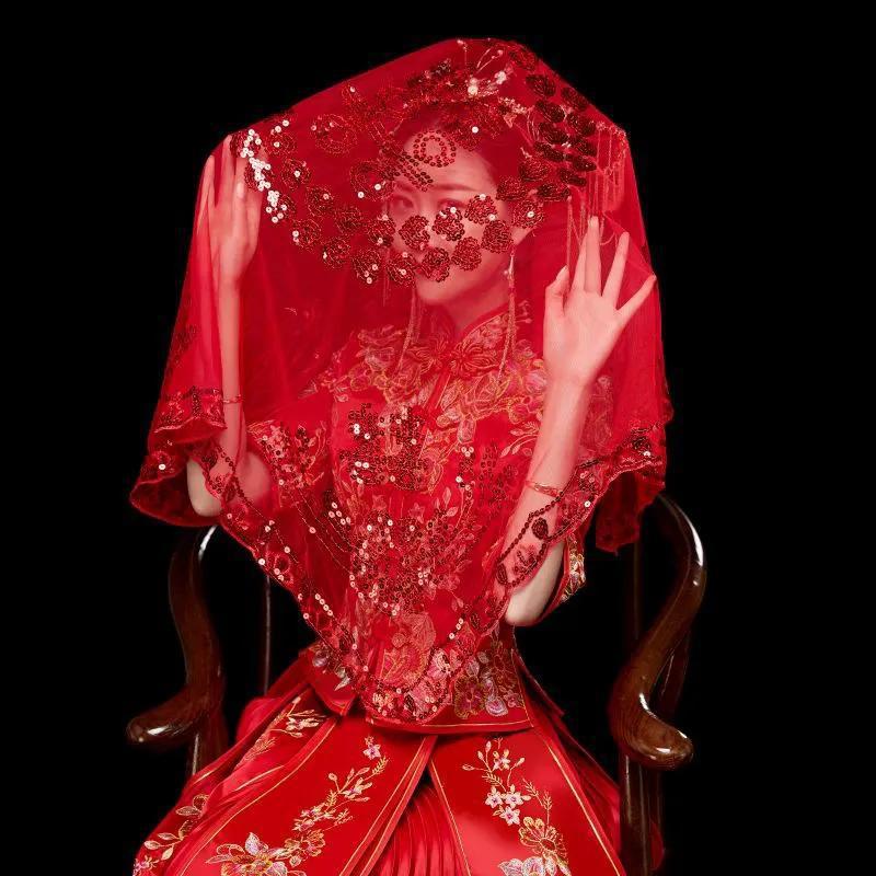 Red Xiuhe Summer Bridal Dress with Semi-Transparent Veil and Head Covering