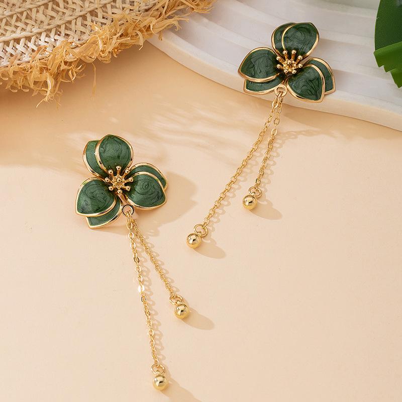 Kadın Takıları İçin Moda Sallantılı Küpeler