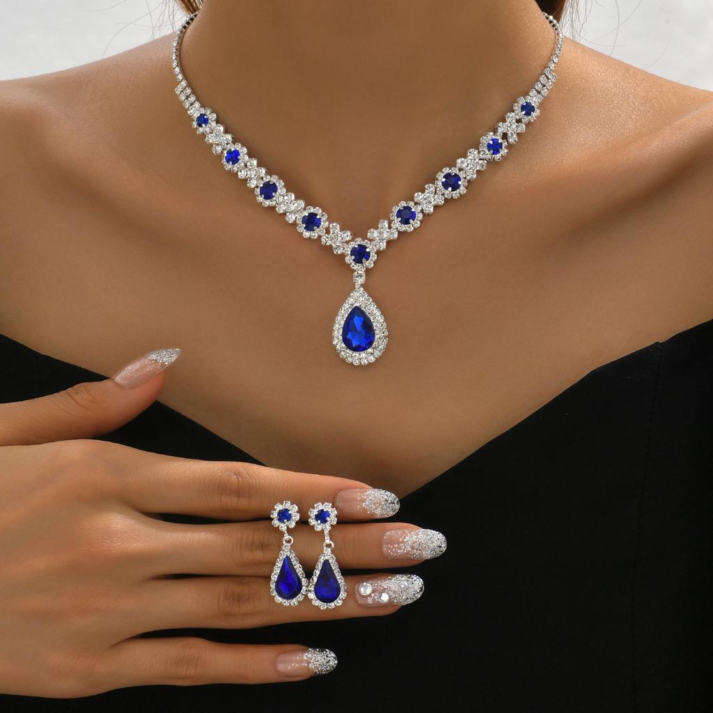 Luxury Crystal Teardrop Jewelry Set for Women Necklace Earrings Bracelet Ring 4 Piece Elegant Fashion Gift