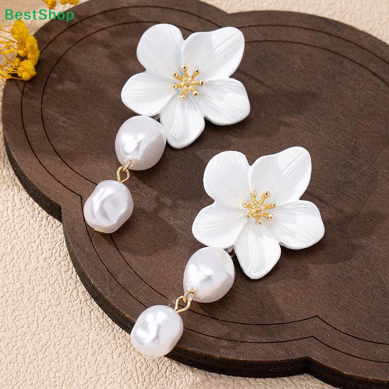 Elegant Baroque Imitation Pearl White Flower Drop Earrings For Women Dainty Dangle Earrings Banquet Party Jewelry Gift
