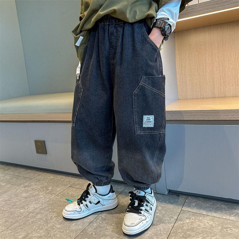 

Брюки для мальчиков Весенние и осенние стили Детская осенняя одежда Джинсы Повседневные брюки для мальчиков Модные 120