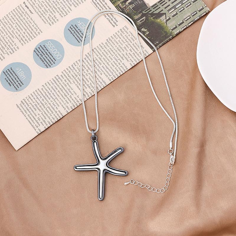 Fashion Sweater Chain Necklace Wind Starfish Ladies Alloy Snake Bone Chain Long Necklace