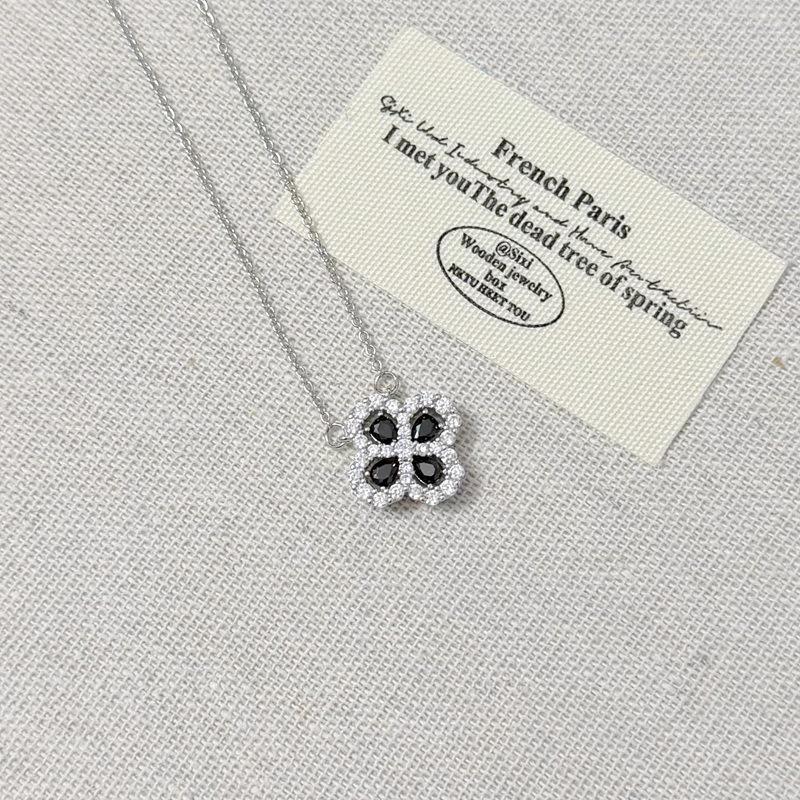 

Hai Rui Women s Four-Leaf Clover Necklace - Full Diamond Inlaid Pendant with Versatile Snowflake and Colorful Diamond Flower Elements