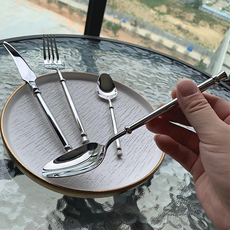 Elegant 304 Stainless Steel European Cutlery Set: Thickened Steak Knife, Fork, and Spoon for Hotel, Restaurant, or Home Use.