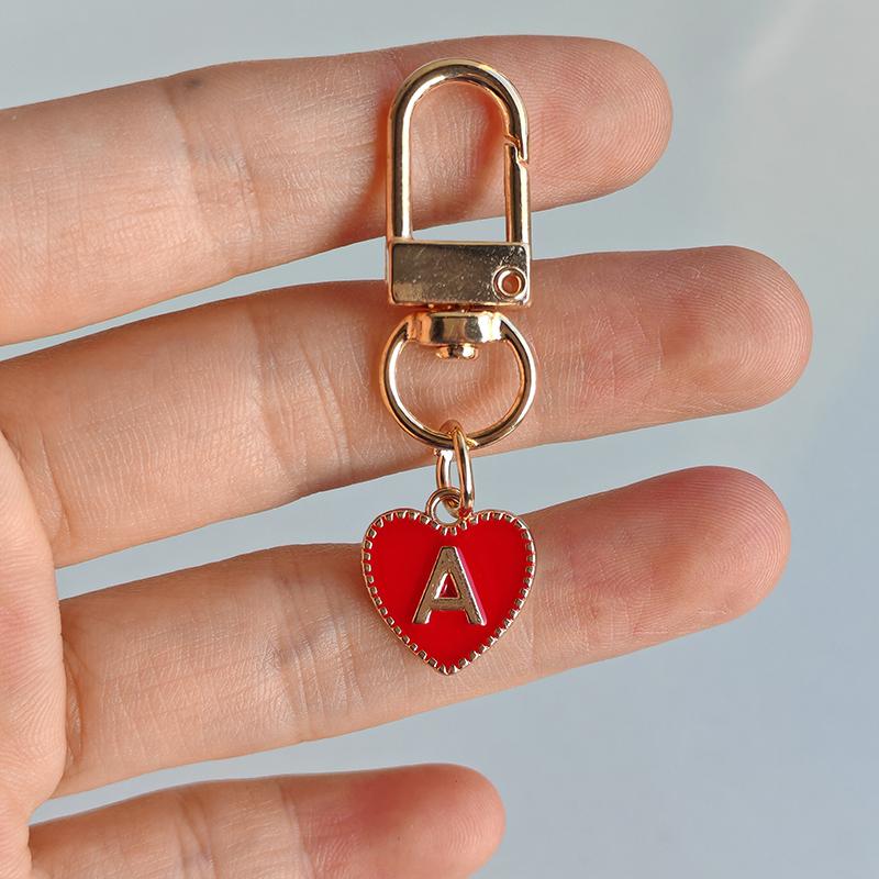 1PC Lobster Buckle Gift Metal Party 26 English Letters Keychain Marker Heart Shaped Red Love Keychain Design DIY Creativity