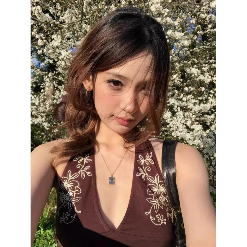 2025 Summer Women s Floral Print Halter Neck Retro Slim Top Small коричневый