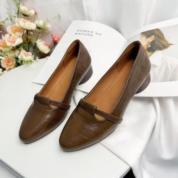 

Модные универсальные ретро летние новые кожаные туфли модные туфли на мягкой подошве на низком каблуке удобная рабочая обувь 35 коричневый