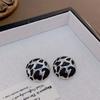 Retro Temperament Metal Textured Round Leopard Print Piercing Stud Earrings for Women Korean Designer Jewelry Accessories Gift
