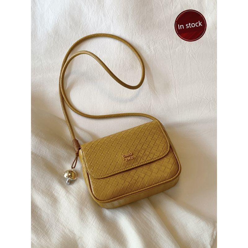 

South Style Chio2nd Fog Light Recall Square Pouch Women s 2025 New Arrival Super Popular Exquisite Shoulder Messenger Bag Apricot yellow