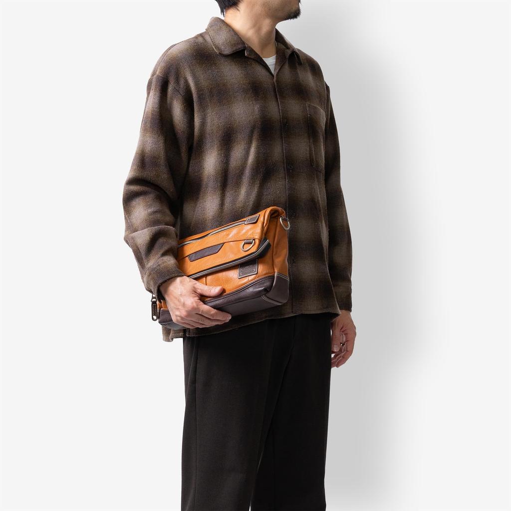 Moustache YUQ Shoulder Bag Camel VMR-5696