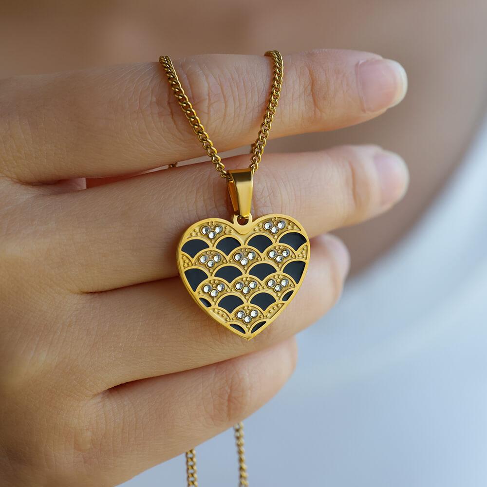 Stainless Steel Fish Scale Heart Pendant Necklaces For Women Gold Color Aesthetic Heart Pendant Necklace Trendy Jewelry mujer