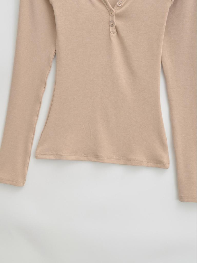 Spicy Girl Cashmere Heart Neck Slim-Fit Button-Up T-Shirt for Autumn/Winter 2025