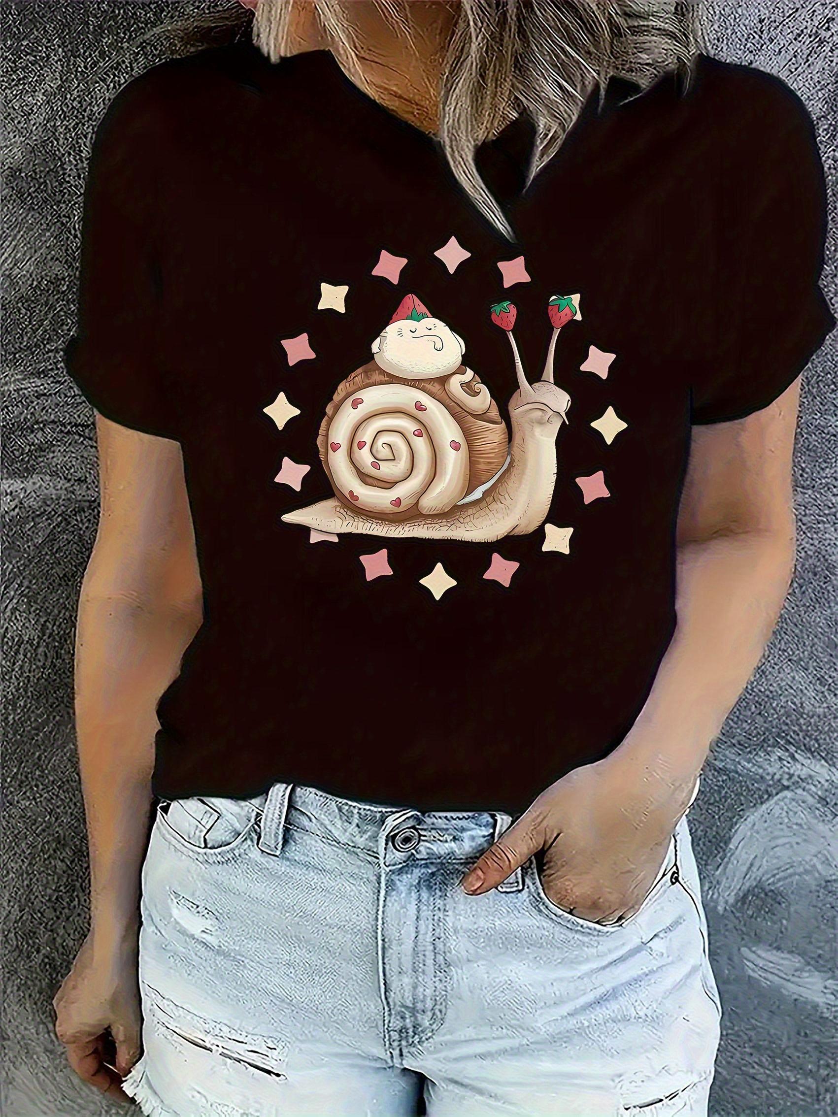 

Cute strawberry snail and Christmas hat design shiny geometric pattern Christmas T-shirt 4XL