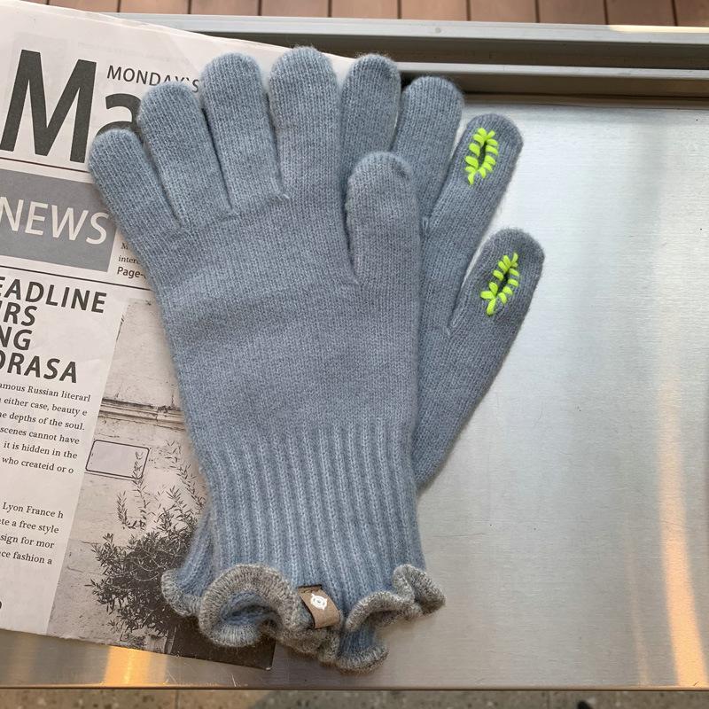 Fashionable Five-finger Glutinous Autumn and Winter Touch Screen Reveals Two Finger Warm Soft Women's Cute Wool Wool