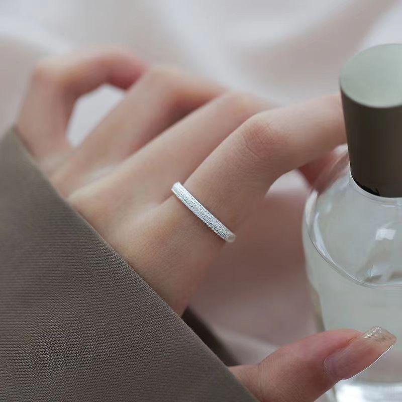 Inel Stea cu Cinci Colțuri pentru Femei - Lux Lejer, Design Coreean High-End, Bandă Argintie pentru Degetul Arătător, Perfect pentru Studente.