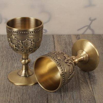 Avrupa Oyma Desen Vintage Kale Metal Viski Bardağı El Yapımı Küçük Kadeh Bakır şarap bardağı Bar Araçları