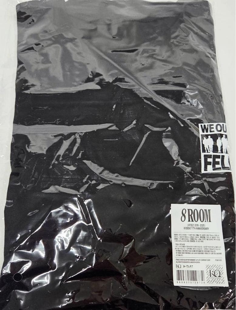 [USED] ATEEZ 8room T-shirt ver. A pop-up