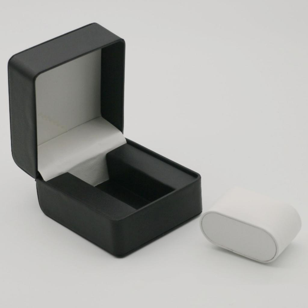 Black Single Watch Gift Box with Pillow PU Leather Wristwatch Display Case Organizer for Men Clamshell PU Leather Watch Case