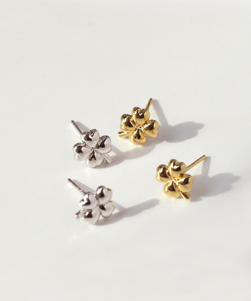 Code.H (Silver 925) Clover Post Earrings