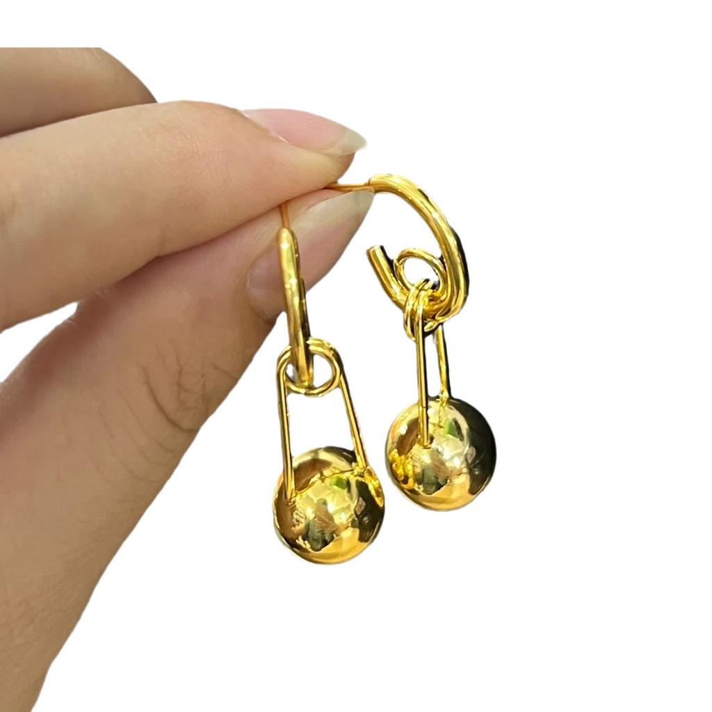 French Personality Design Sense Ball C-Shaped Earrings Femininity Light Luxury High Sense Cold Wind Stud Earrings
