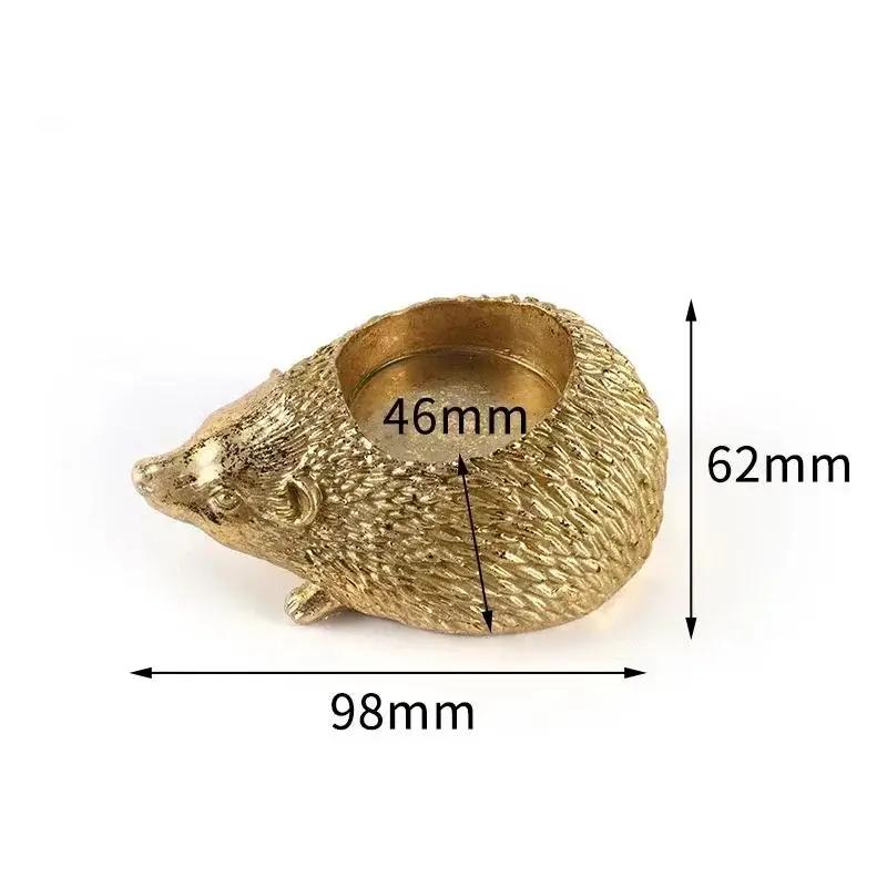 Resin Hedgehog Candle Holder Animal Statue Candlestick Decor Ornament For Home Office Wedding Party Desktop Decoration Art Craft