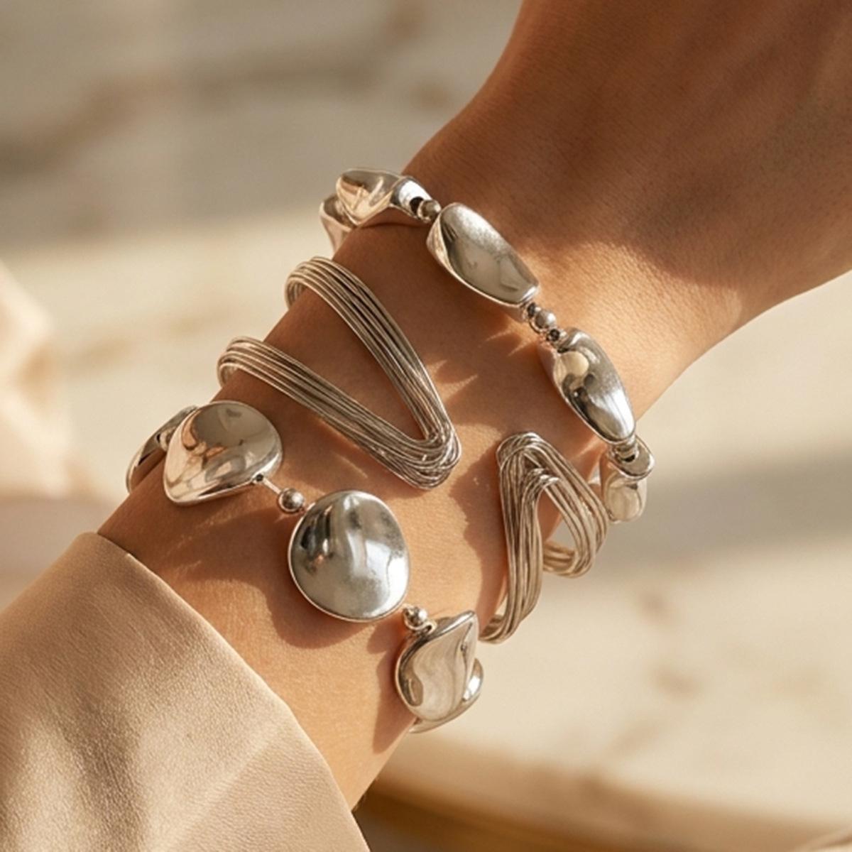 European & American Bold Geometric Beaded Bracelet for Women
