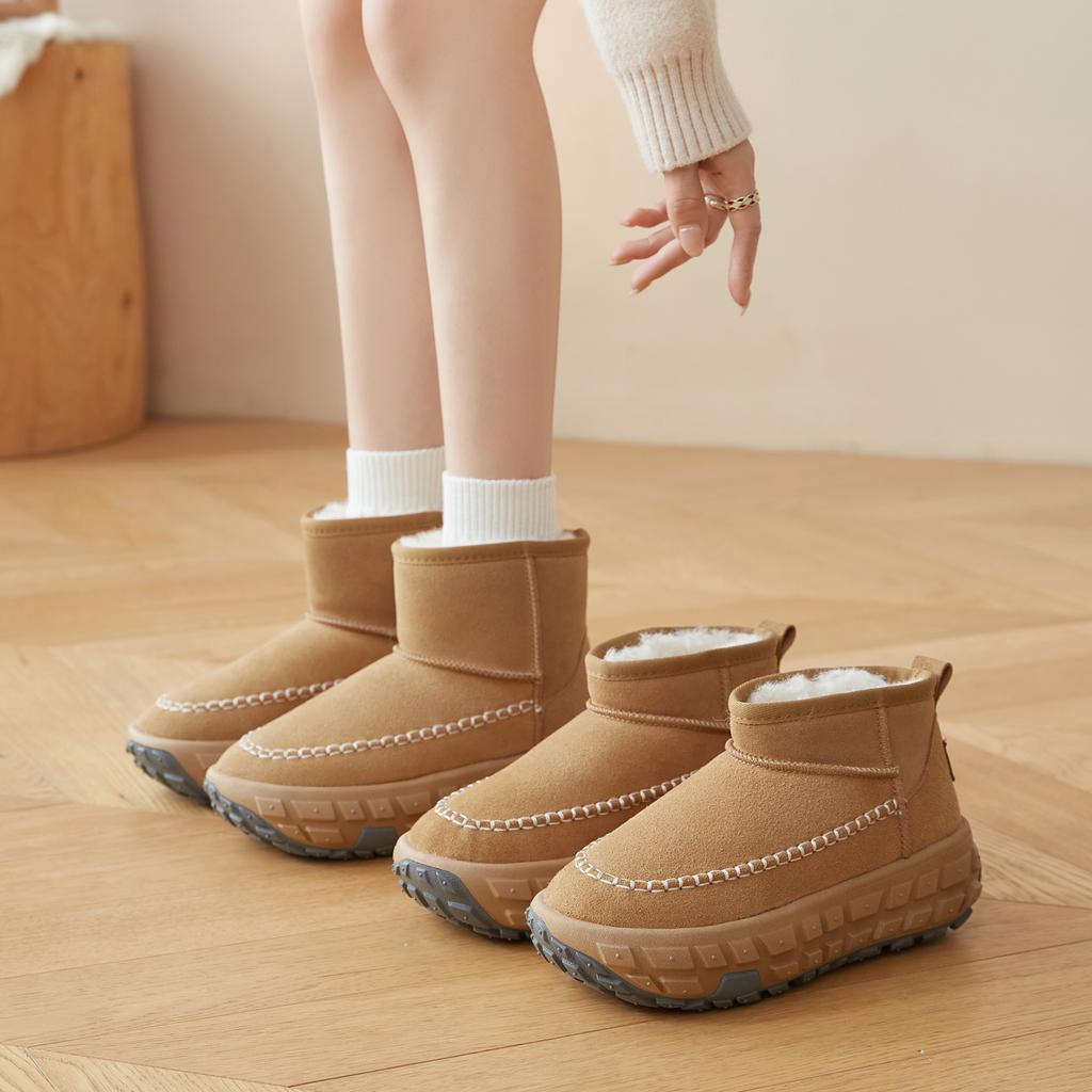 Autumn and winter snow boots women's new durian sole velvet short boots winter casual versatile thick-soled thickened cotton shoes