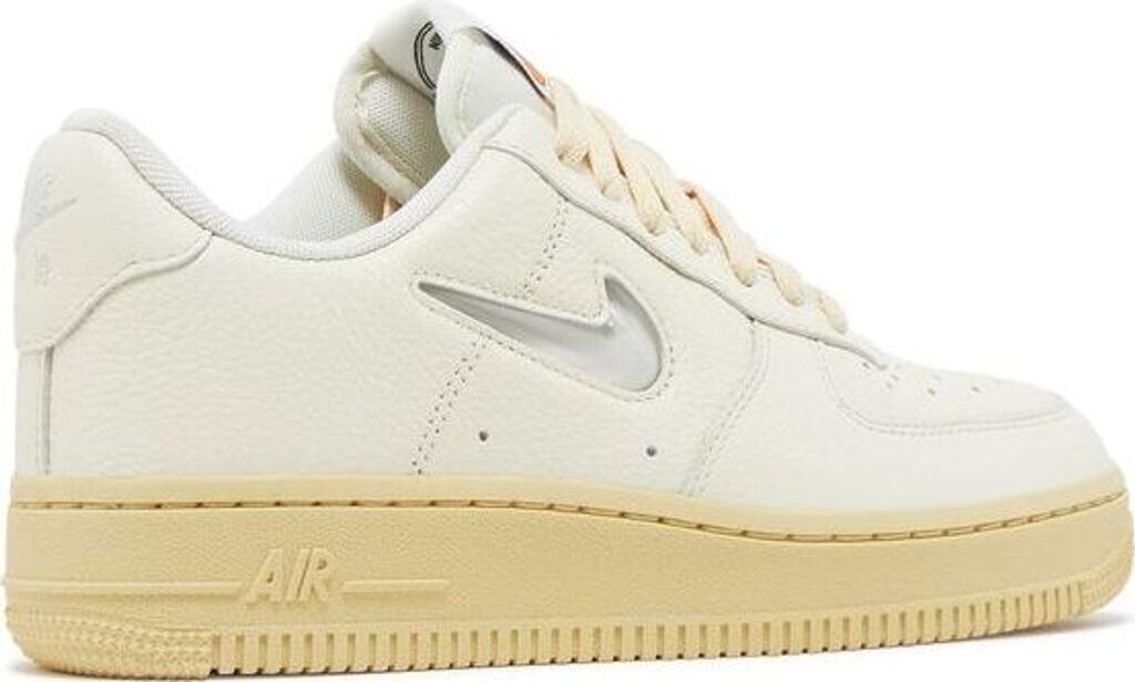 Women's Nike Air Force 1 '07 LX Sneakers Coconut Milk/lemon Wash/pale Vanilla/light Bone