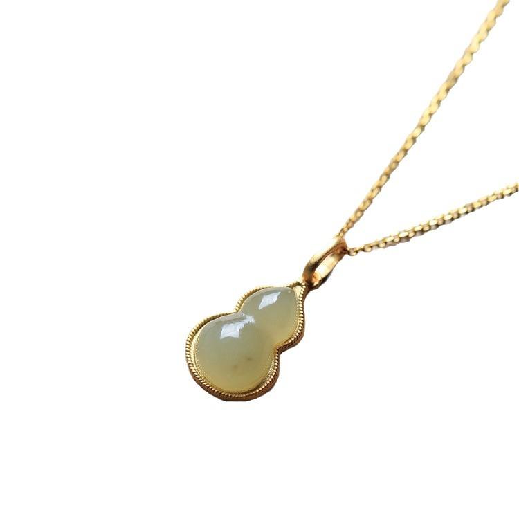 Natural Hetian Jade Gourd Necklace for Women, Vintage Niche Light Luxury Design, Chinese Style Fashion Classic Enamel Clavicle Chain